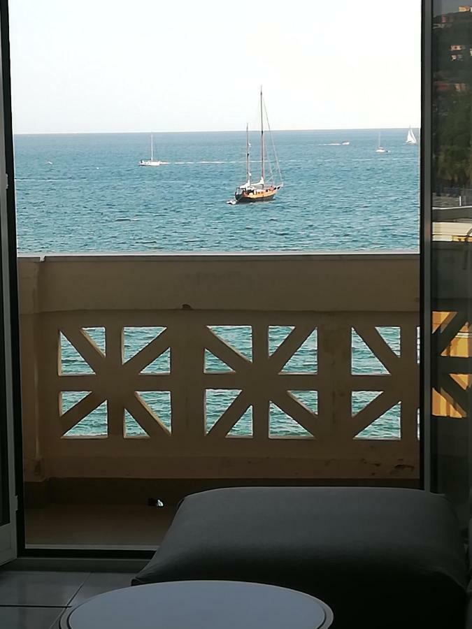 Il Faro Dei Poeti Apartment Lerici Luaran gambar